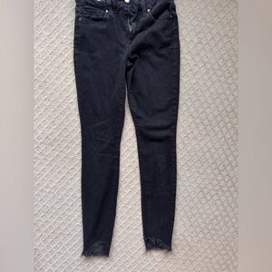 Joe’s Jeans Skinny Ankle Black Distressed Hem size 26
